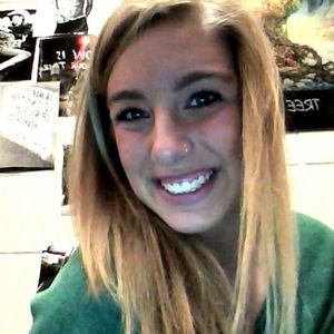 Meet your Posher, Carly